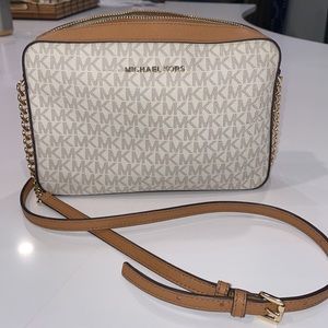 Michael kors monogram crossbody bag